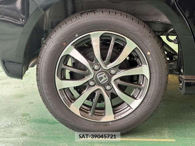 Honda N BOX CUSTOM 2026-05 8037126-12