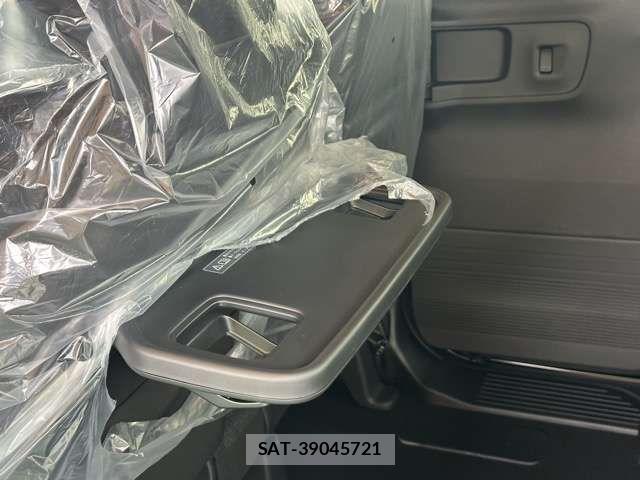 Honda N BOX CUSTOM 2026-05 8037126-5