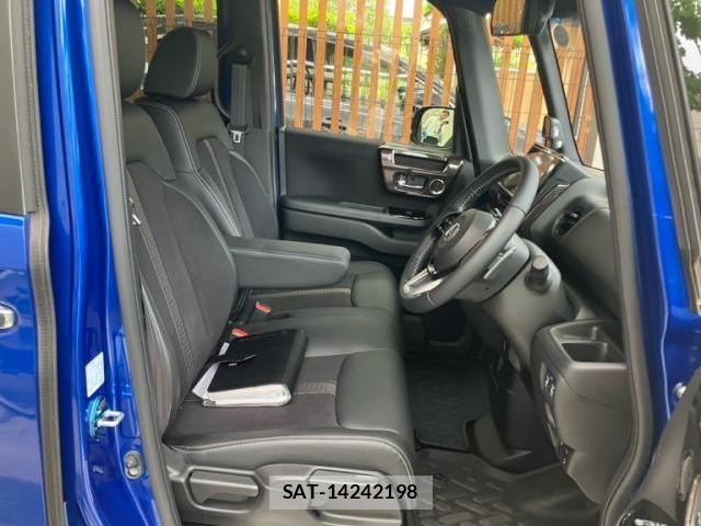 Honda N BOX CUSTOM 2020-07 8037135-14
