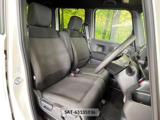 Honda N BOX CUSTOM 2025-09 8037133-7