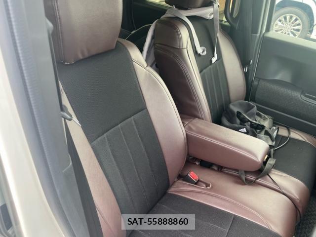 Honda N BOX CUSTOM 2024-12 8074868-9