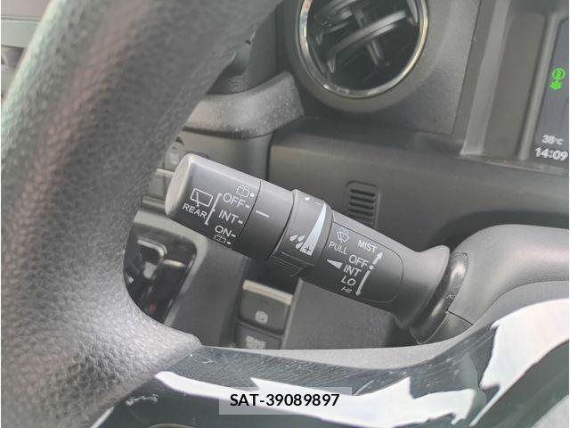 Honda N BOX CUSTOM 2024-03 8074883-16