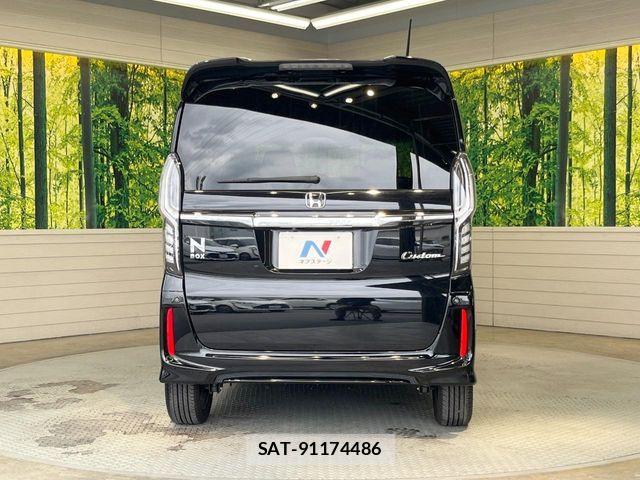 Honda N BOX CUSTOM 2018-02 8074873-14