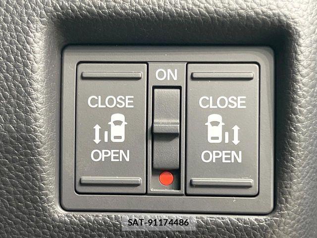 Honda N BOX CUSTOM 2018-02 8074873-3