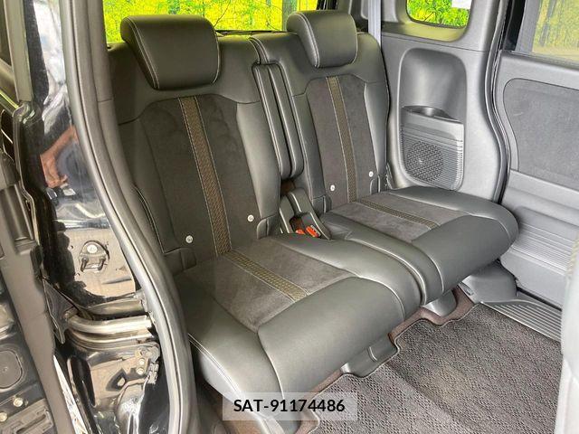 Honda N BOX CUSTOM 2018-02 8074873-8