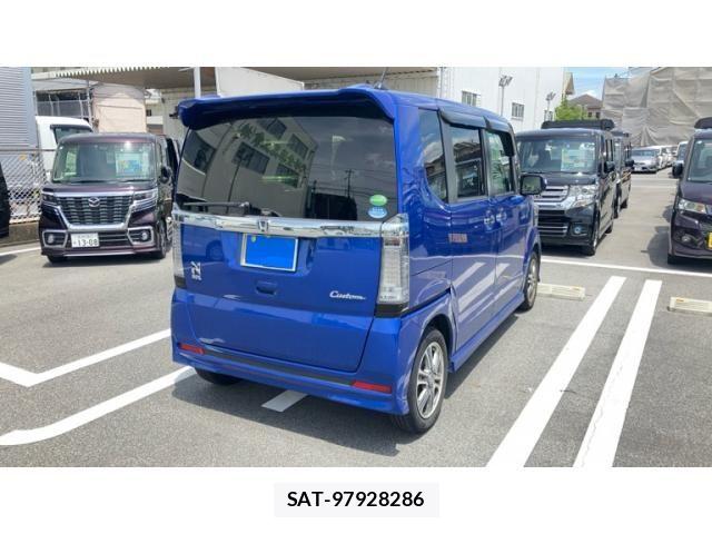 Honda N BOX CUSTOM 2017-04 8074904-2