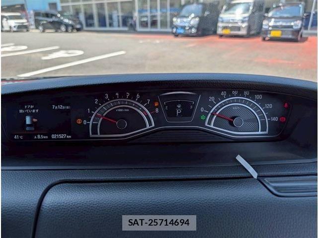 Honda N BOX CUSTOM 2023-01 8074867-22