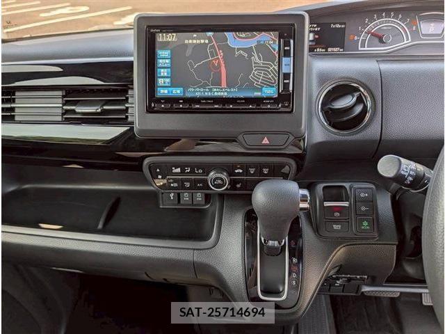 Honda N BOX CUSTOM 2023-01 8074867-24