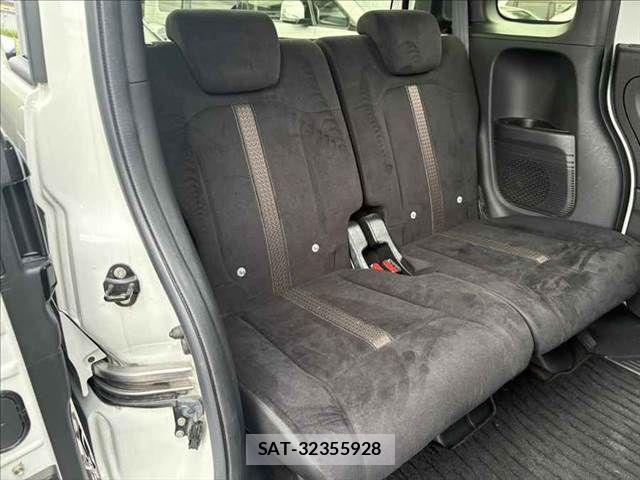 Honda N BOX CUSTOM 2019-07 8074886-11