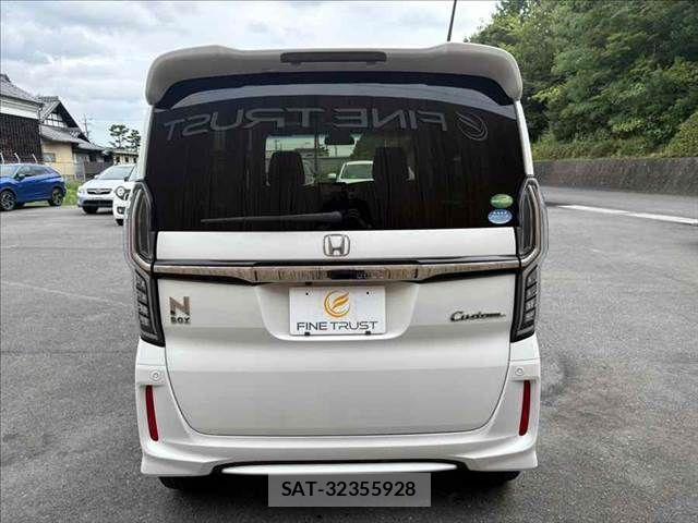 Honda N BOX CUSTOM 2019-07 8074886-21