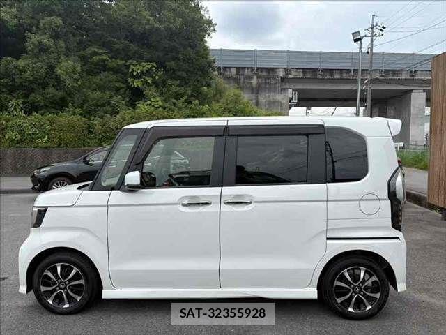 Honda N BOX CUSTOM 2019-07 8074886-23