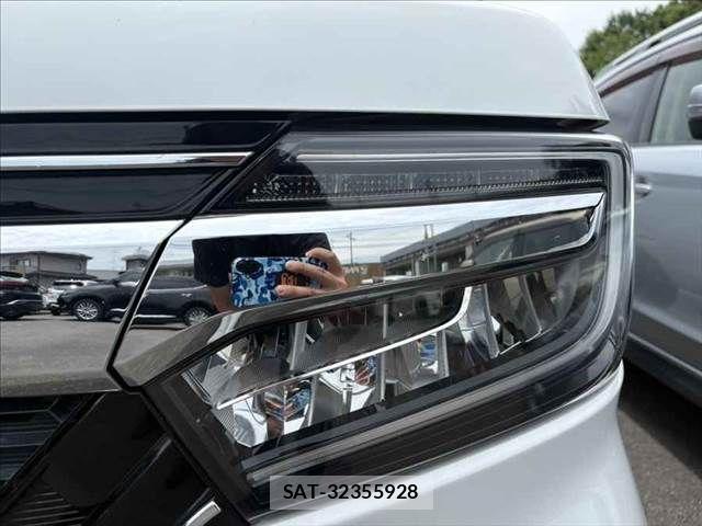 Honda N BOX CUSTOM 2019-07 8074886-24