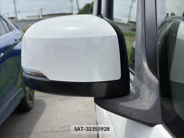 Honda N BOX CUSTOM 2019-07 8074886-29