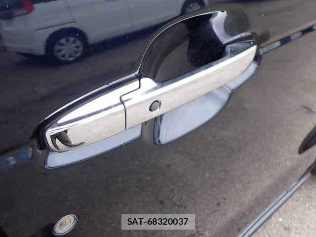 Honda N BOX CUSTOM 2024-03 8074845-10