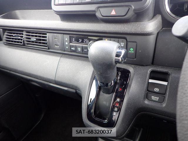 Honda N BOX CUSTOM 2024-03 8074845-15