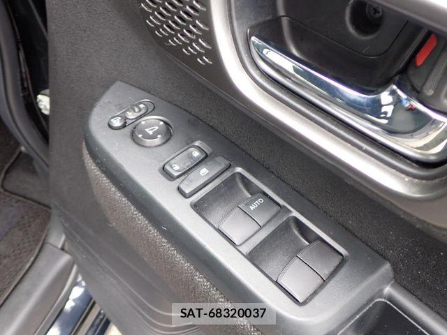 Honda N BOX CUSTOM 2024-03 8074845-18