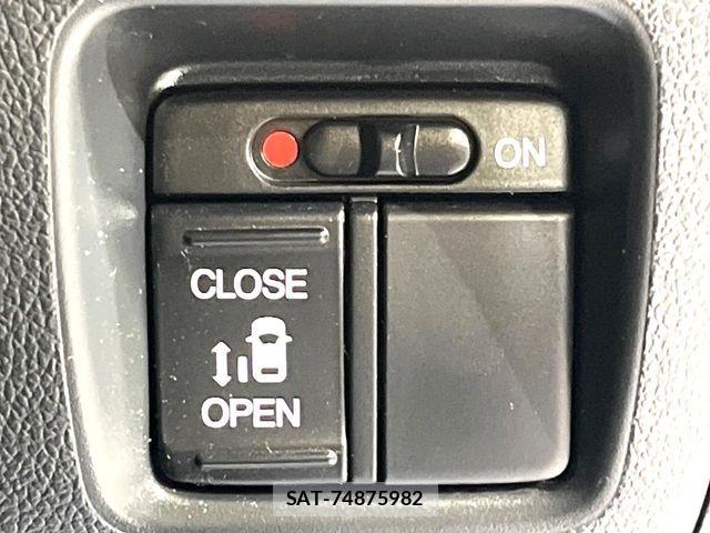 Honda N BOX CUSTOM 2016-12 8074893-4