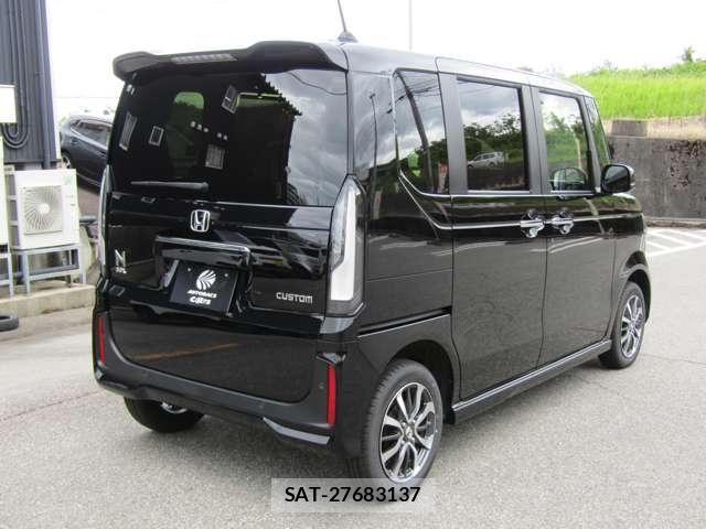 Honda N BOX CUSTOM 2025-10 8074846-11