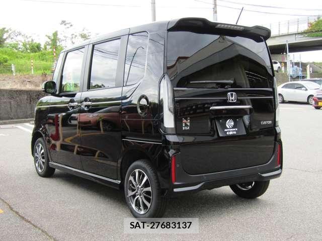 Honda N BOX CUSTOM 2025-10 8074846-12