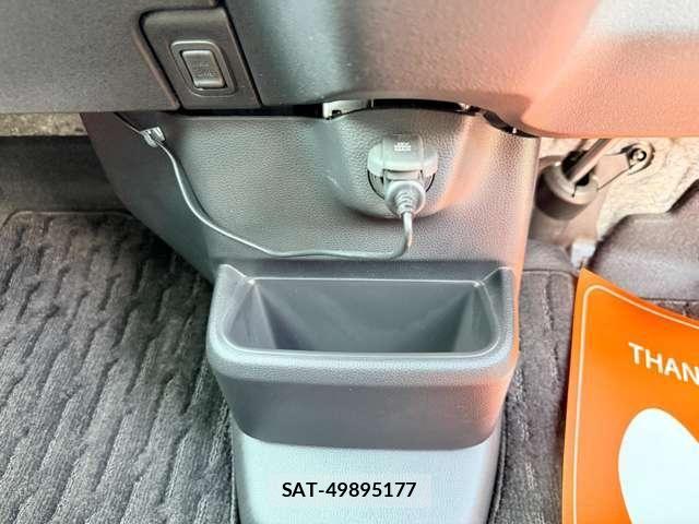 Honda N BOX CUSTOM 2024-01 8074856-25