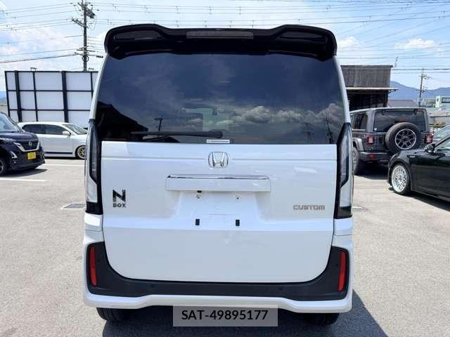 Honda N BOX CUSTOM 2024-01 8074856-5