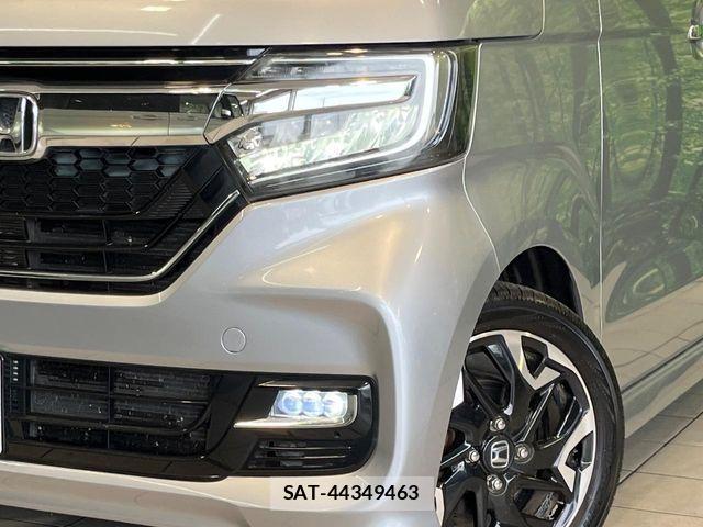 Honda N BOX CUSTOM 2017-10 8073339-11