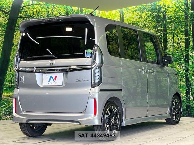 Honda N BOX CUSTOM 2017-10 8073339-16
