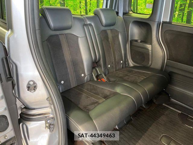 Honda N BOX CUSTOM 2017-10 8073339-8