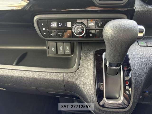 Honda N BOX CUSTOM 2021-09 8074892-11