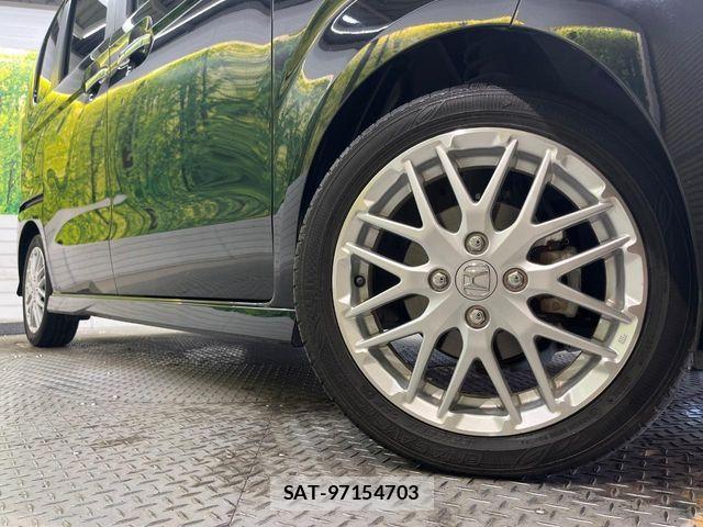 Honda N BOX CUSTOM 2022-01 8100749-12