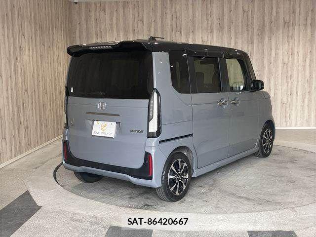 Honda N BOX CUSTOM 2024-01 8100736-18