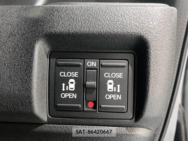 Honda N BOX CUSTOM 2024-01 8100736-5