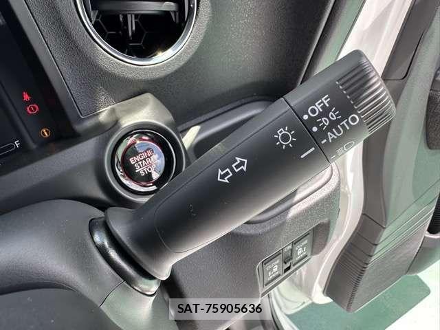 Honda N BOX CUSTOM 2026-05 8100737-17