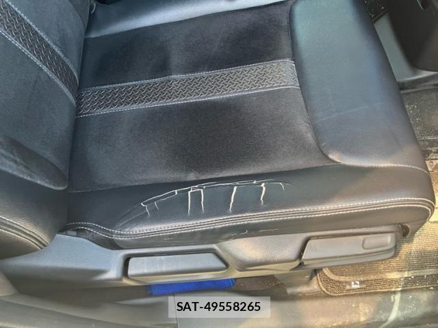 Honda N BOX CUSTOM 2018-04 8100795-14