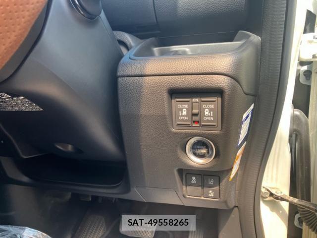 Honda N BOX CUSTOM 2018-04 8100795-18