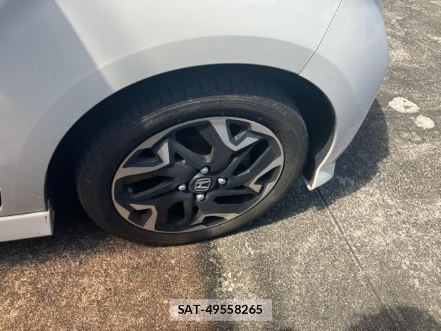 Honda N BOX CUSTOM 2018-04 8100795-6