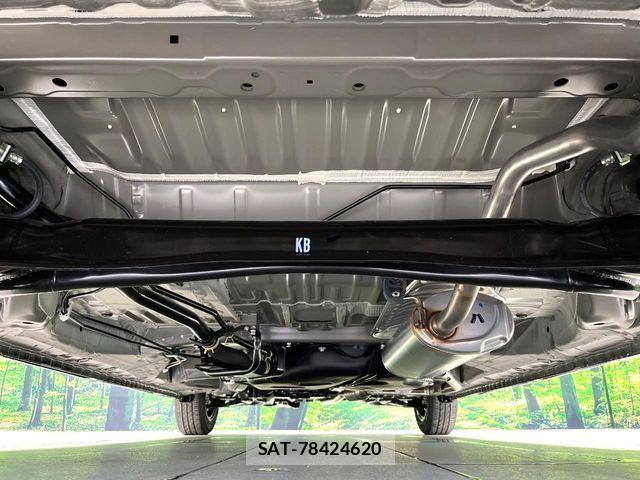 Honda N BOX CUSTOM 2026-07 8100739-18