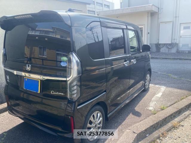 Honda N BOX CUSTOM 2018-02 8100797-4