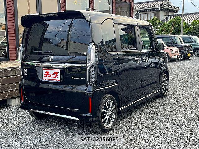 Honda N BOX CUSTOM 2023-05 8100747-2