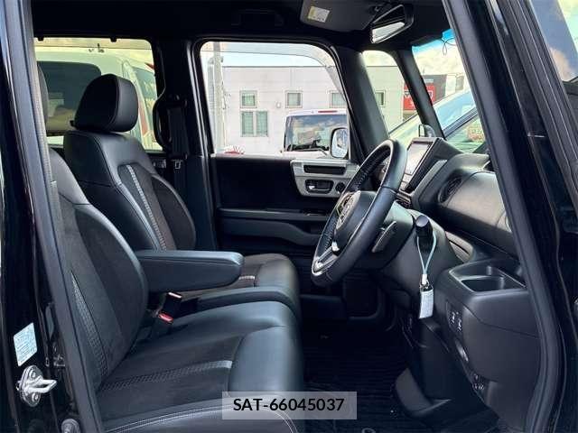 Honda N BOX CUSTOM 2022-04 8100757-11