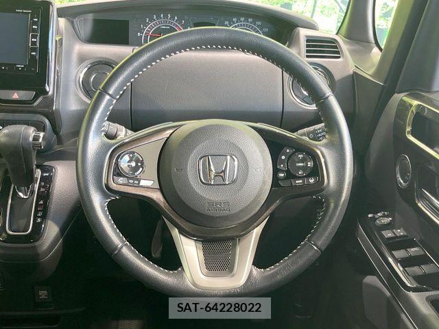 Honda N BOX CUSTOM 2018-01 8100764-10