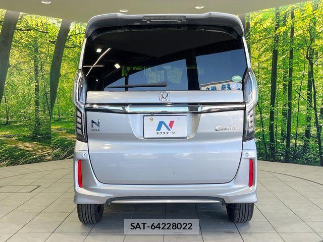 Honda N BOX CUSTOM 2018-01 8100764-14