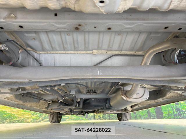 Honda N BOX CUSTOM 2018-01 8100764-18