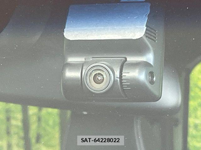 Honda N BOX CUSTOM 2018-01 8100764-6