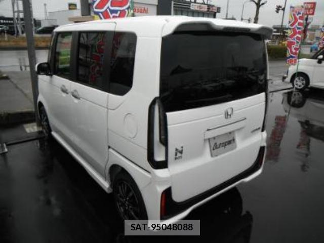 Honda N BOX CUSTOM 2024-02 8100745-2