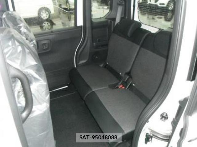 Honda N BOX CUSTOM 2024-02 8100745-3