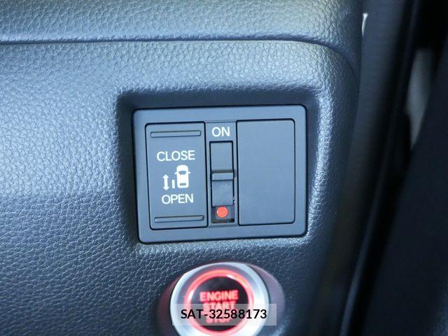 Honda N BOX CUSTOM 2021-03 8100763-17