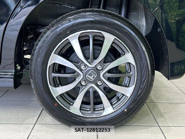 Honda N BOX CUSTOM 2026-07 8100743-19