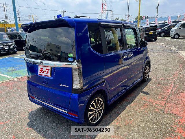 Honda N BOX CUSTOM 2016-02 8100781-2