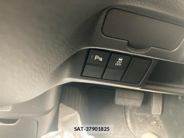 Honda N BOX CUSTOM 2021-06 8100766-14
